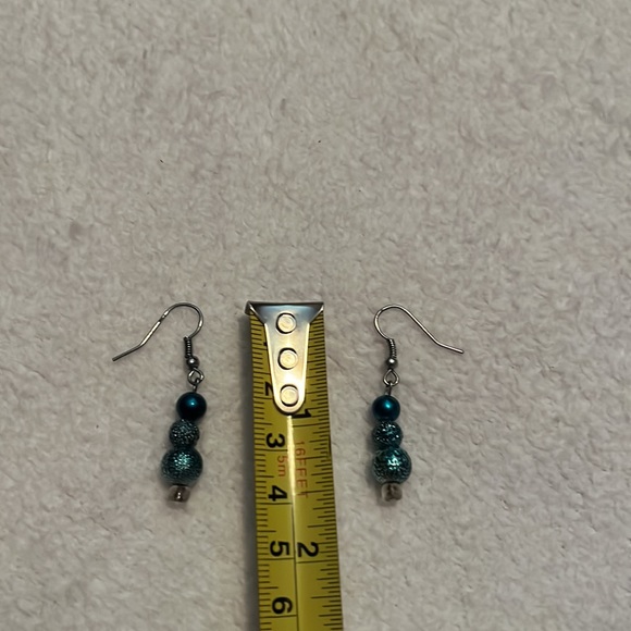 ‼️4/$10‼️ Handmade Necklace and Earring Set - Picture 3 of 5